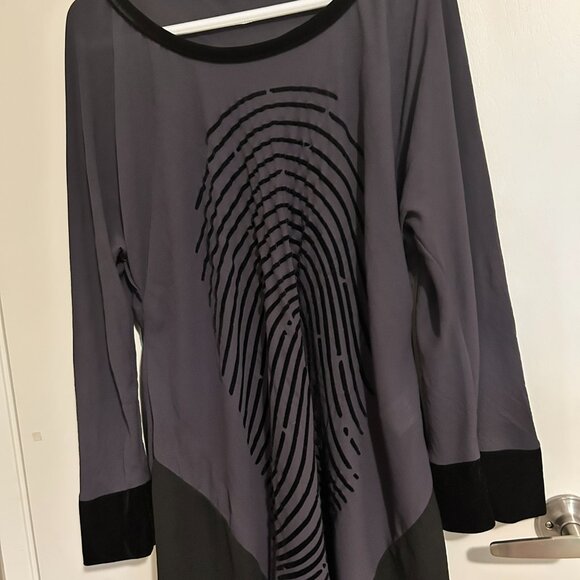 Beautiful Black Dressy "Mat. Brand" Tunic - Picture 1 of 7